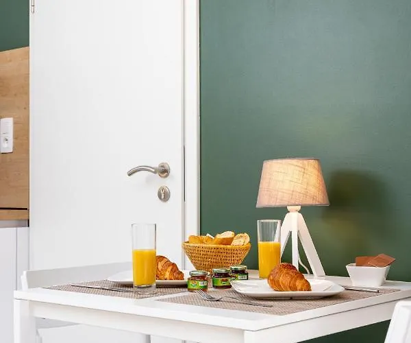 Le Des Vannes Нёфшато