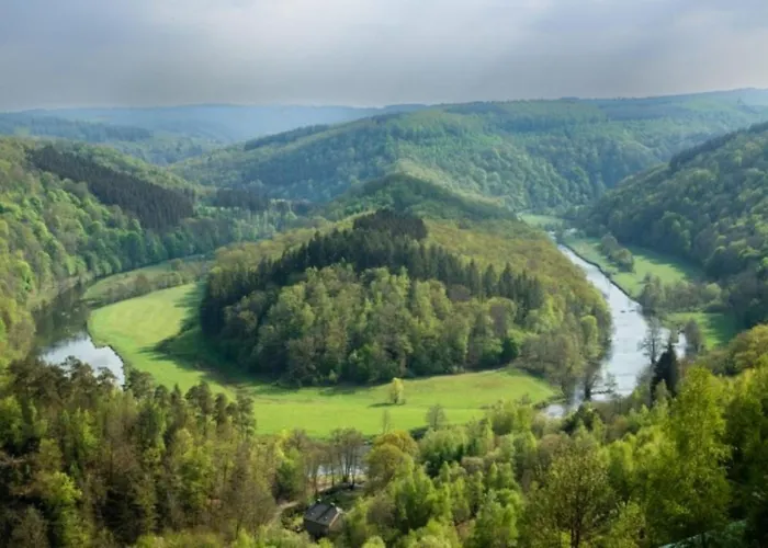 Le Des Vannes Нёфшато